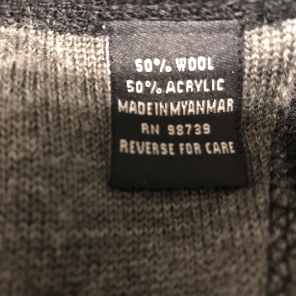 4 you clothing Company men’s Sweather - Picture 4 of 5